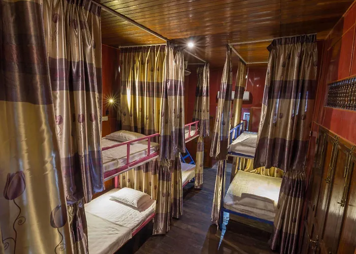 Hotel The Local Time Village 3*
